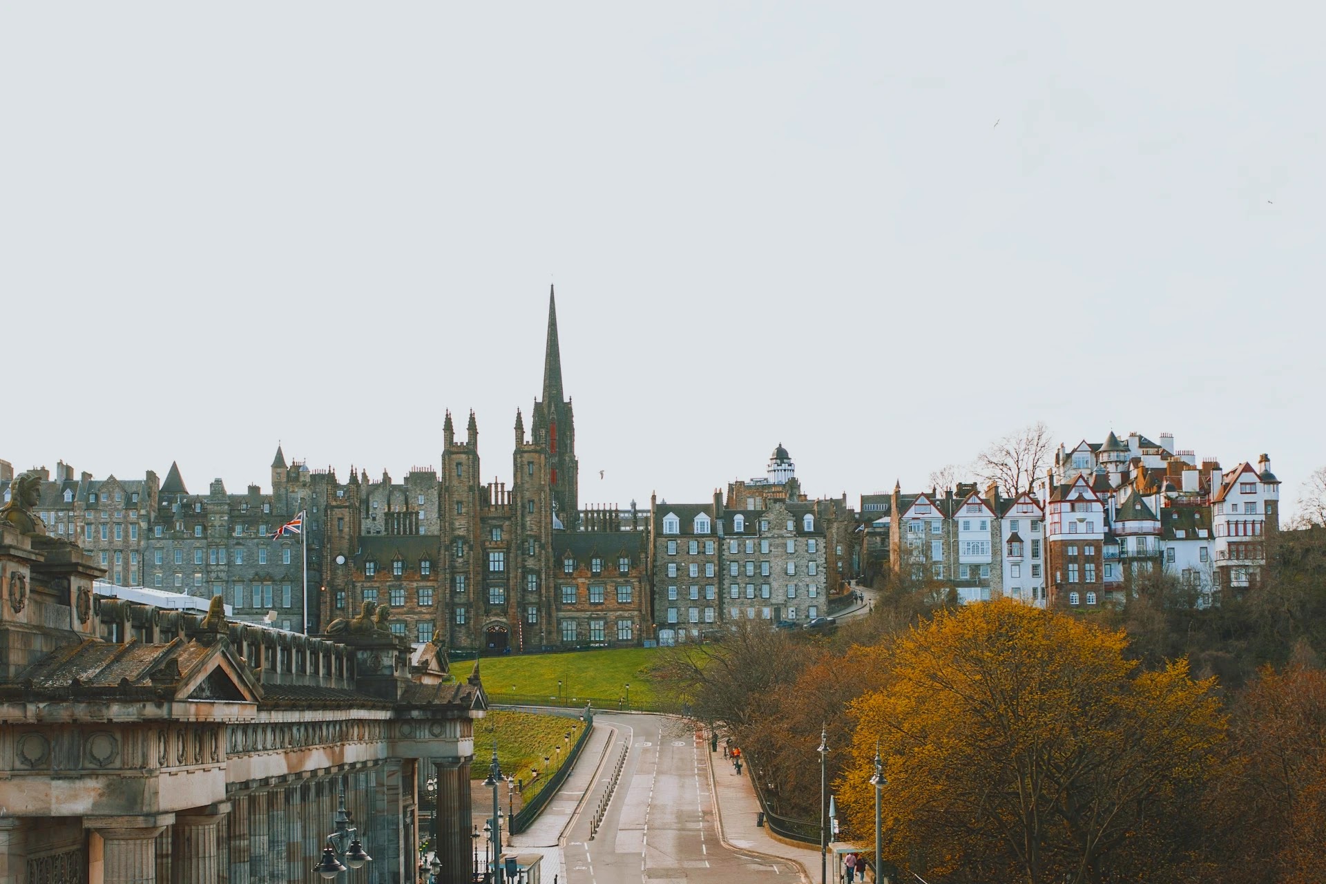 Edinburgh skyline with historic buildings, representing finance recruitment across the UK